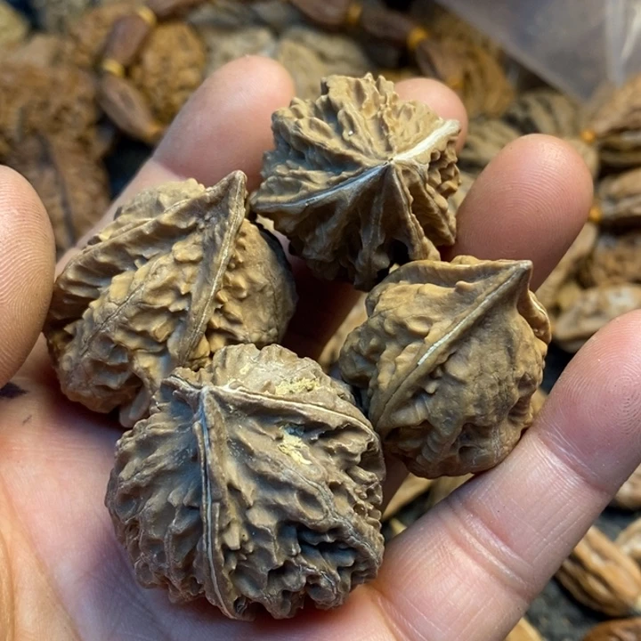 吊坠文玩核桃娜姐87