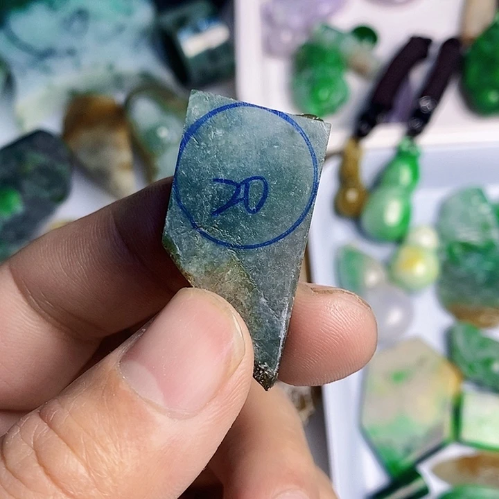 翡翠散珠天然翡翠A货挂件