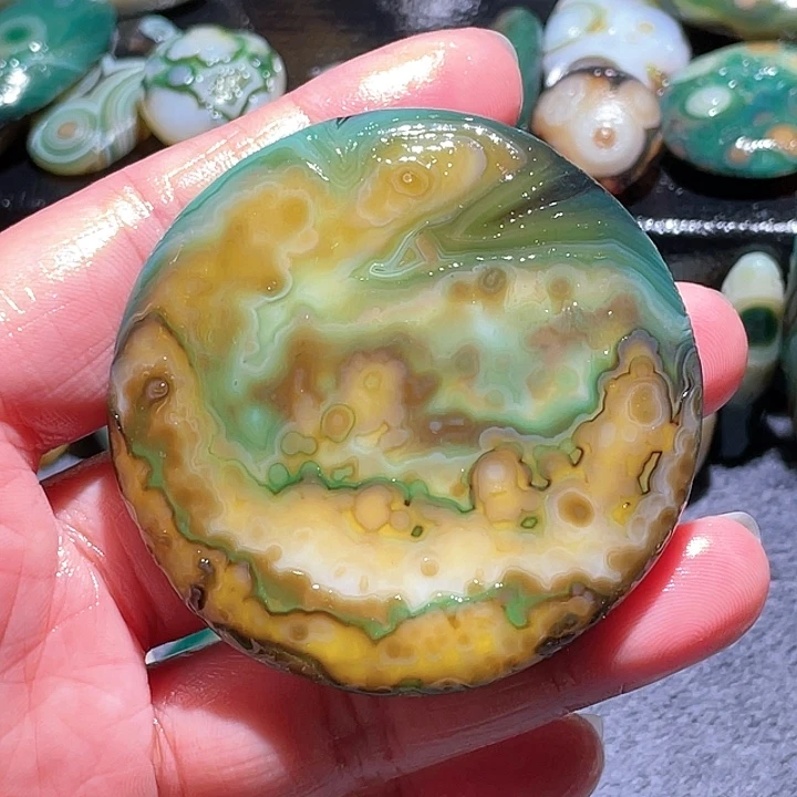 玛瑙珠宝奇石未镶嵌幸****?