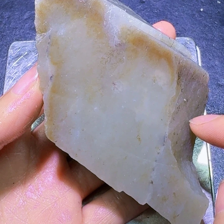 未镶嵌和田玉（糖玉）珠宝半成品