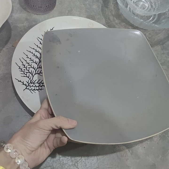 红陶手工测量会有误差两只