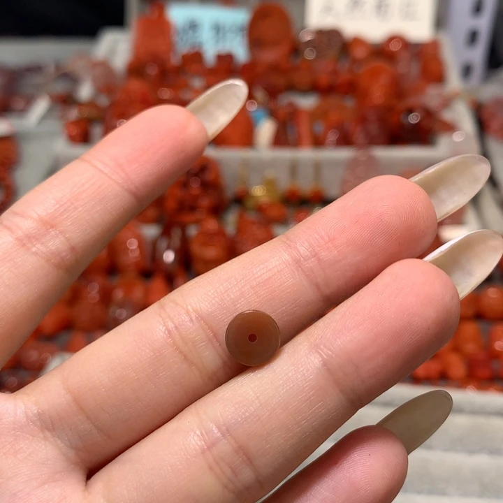 【闪购商品】未镶嵌配饰南红玛瑙市**姐