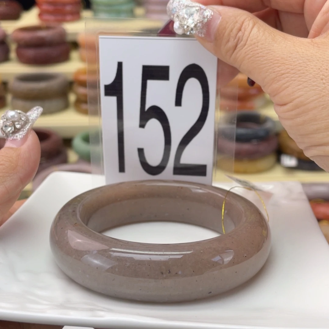 【闪购商品】石英质玉手镯未镶嵌