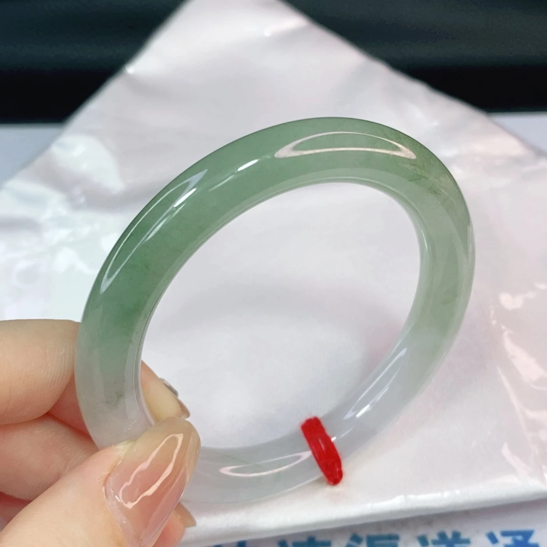 翡翠手镯未镶嵌52.5