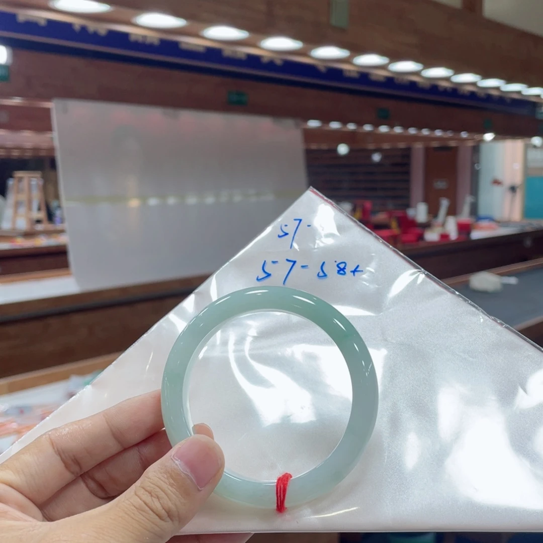 未镶嵌手镯翡翠翡翠