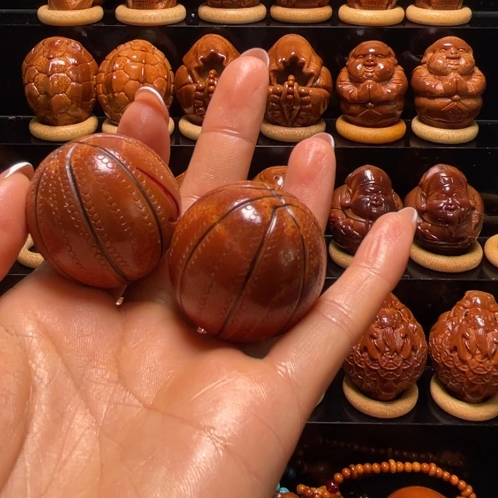 无***叔把件橄榄核8888888