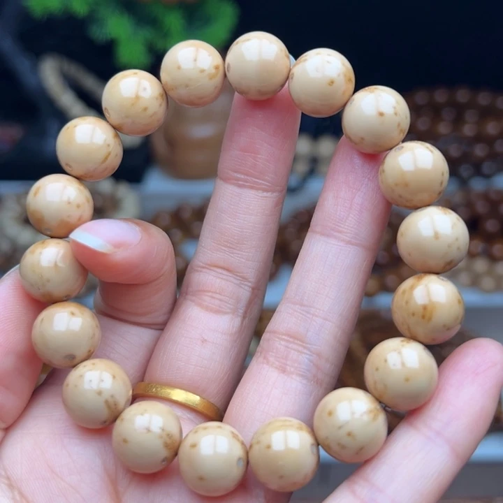 手串紫金鼠卡12半实心白皮光珠