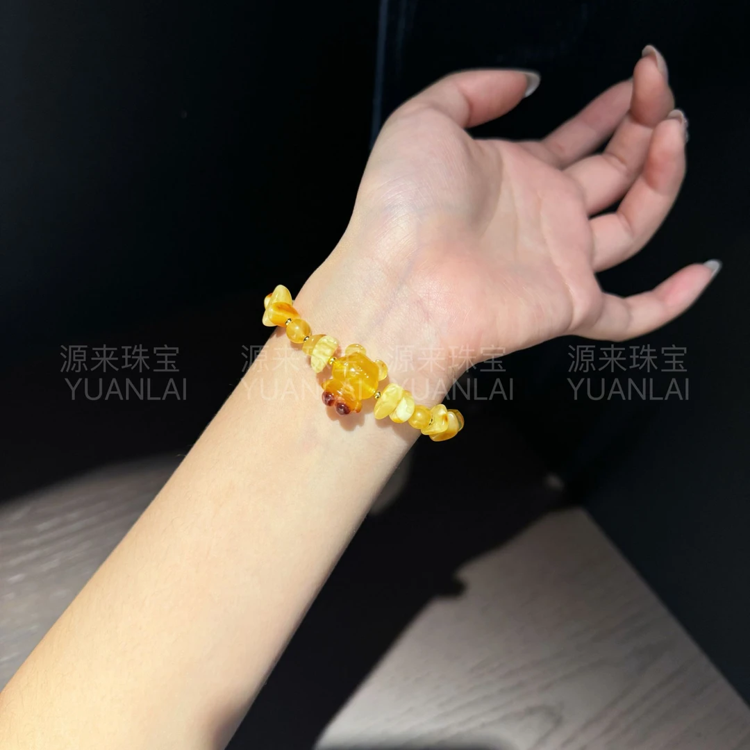 *蜜蜡萌宠*天然蜜蜡小熊手串Y