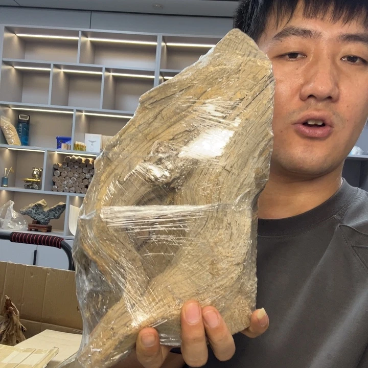 有机玻璃崖柏摆件