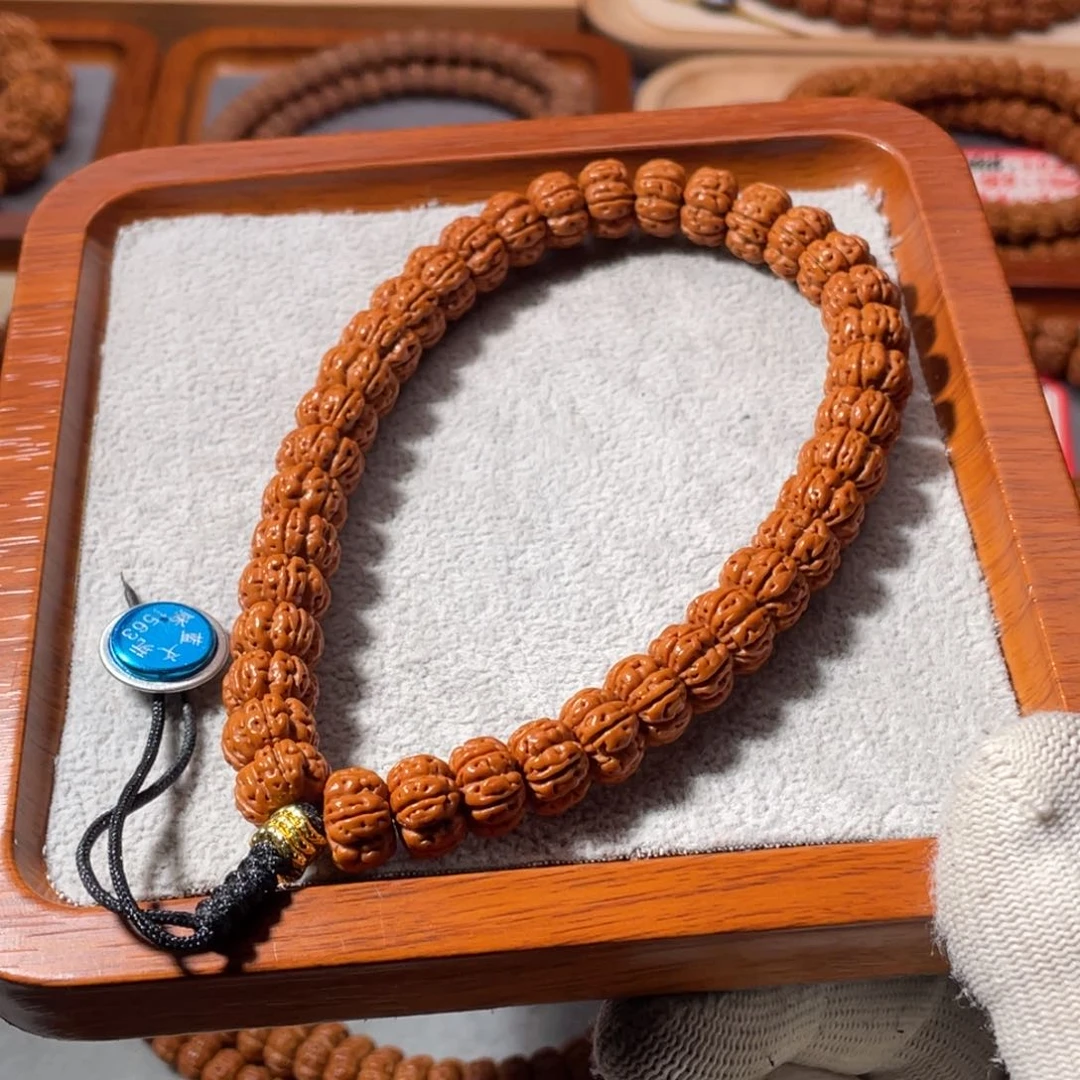 金刚菩提吊坠总****朕十出一泰森