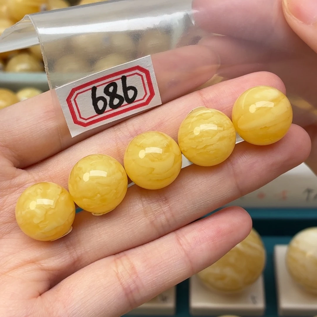 用***9未镶嵌蜜蜡裸石蜜蜡14