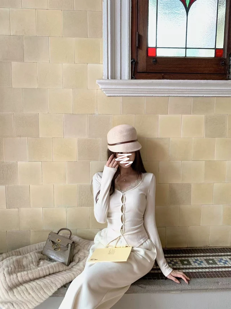 【米妮】“纯纯欲动”假两件蕾丝拼接上衣