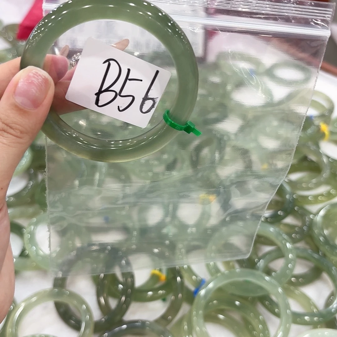 一***忆蛇纹石玉未镶嵌手镯