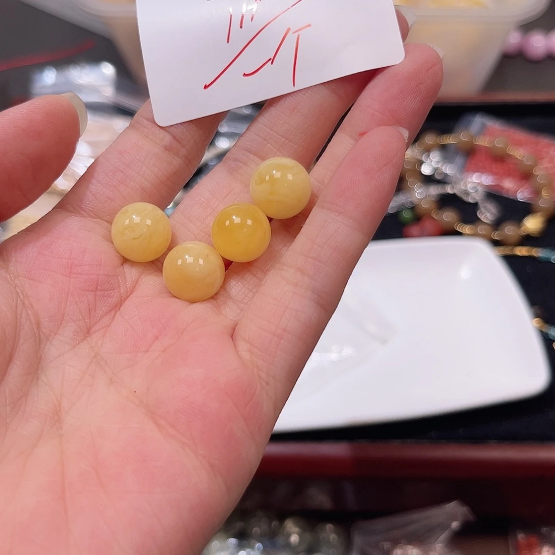 水晶未镶嵌珠宝半成品231 。