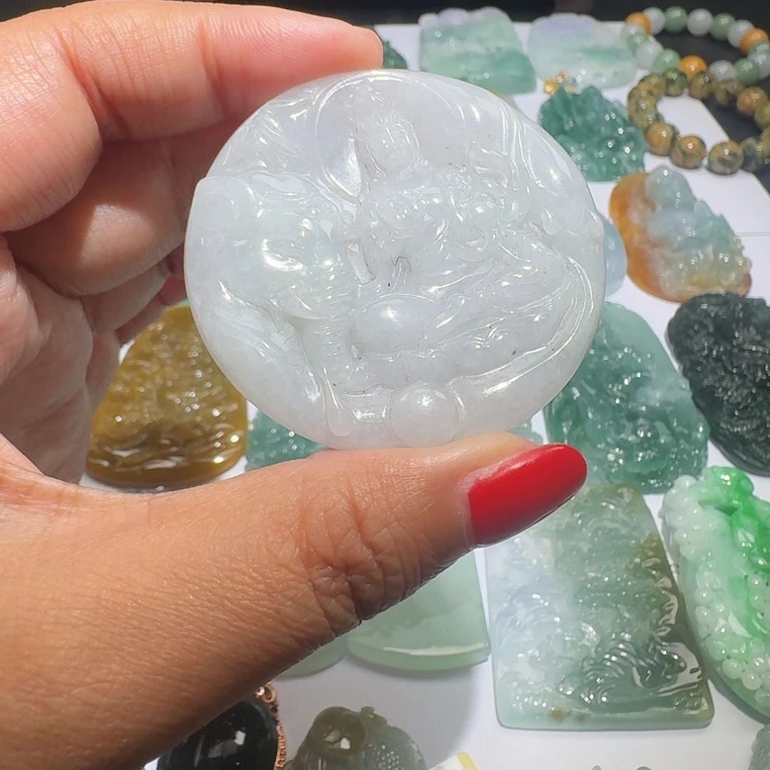 翡翠未镶嵌颈饰吊坠