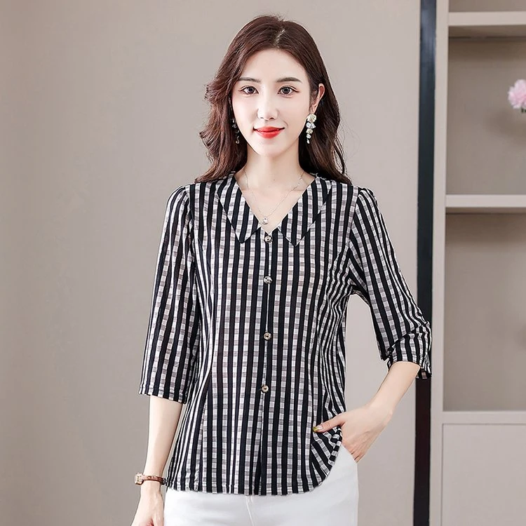春夏新款妈妈装娃娃领洋气减龄格子时尚气质宽松显瘦遮肚中袖上衣