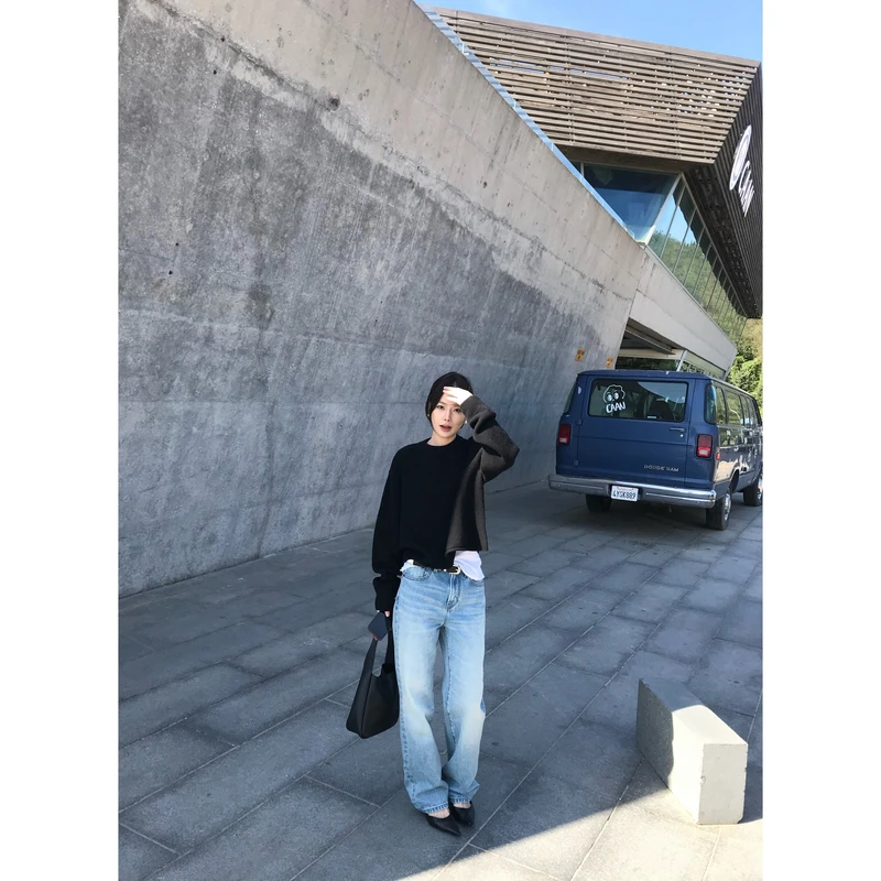 ZHONG HE · 滕捣捣 25秋冬新款复古水洗经典中高腰直筒牛仔裤女