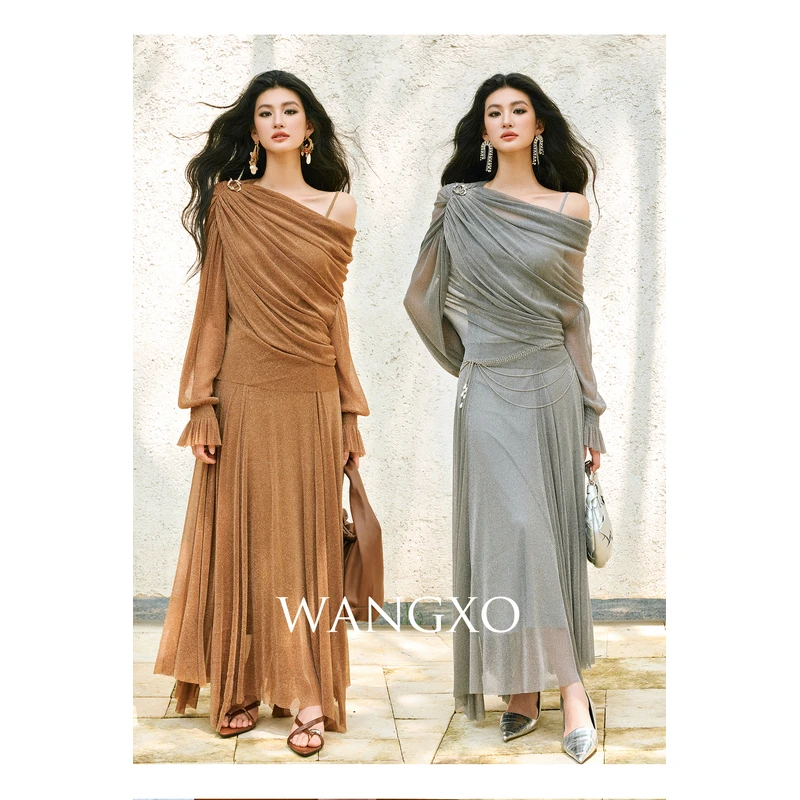 WANGXO  银丝斜肩抽皱细闪优雅套装  250958W