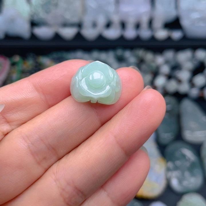 翡翠未镶嵌颈饰缅甸翡翠A货挂件
