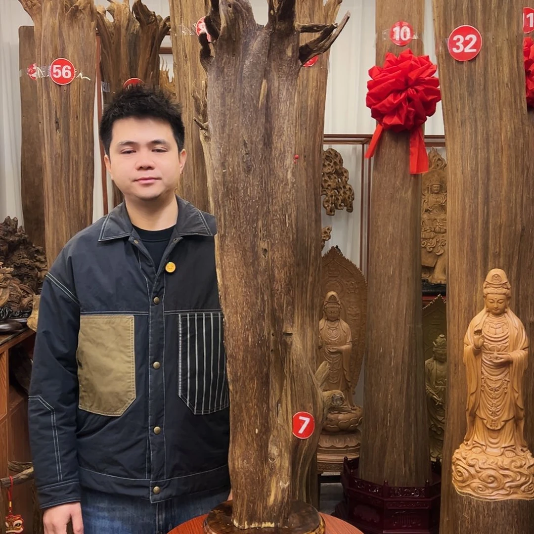 沉香摆件言*忠沉香摆件