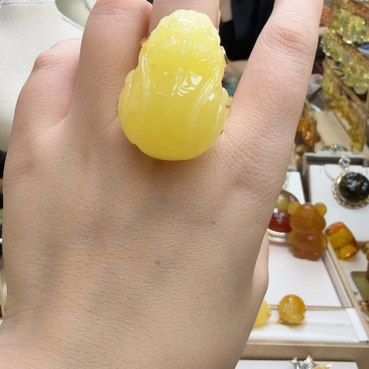 琥珀未镶嵌珠宝奇石