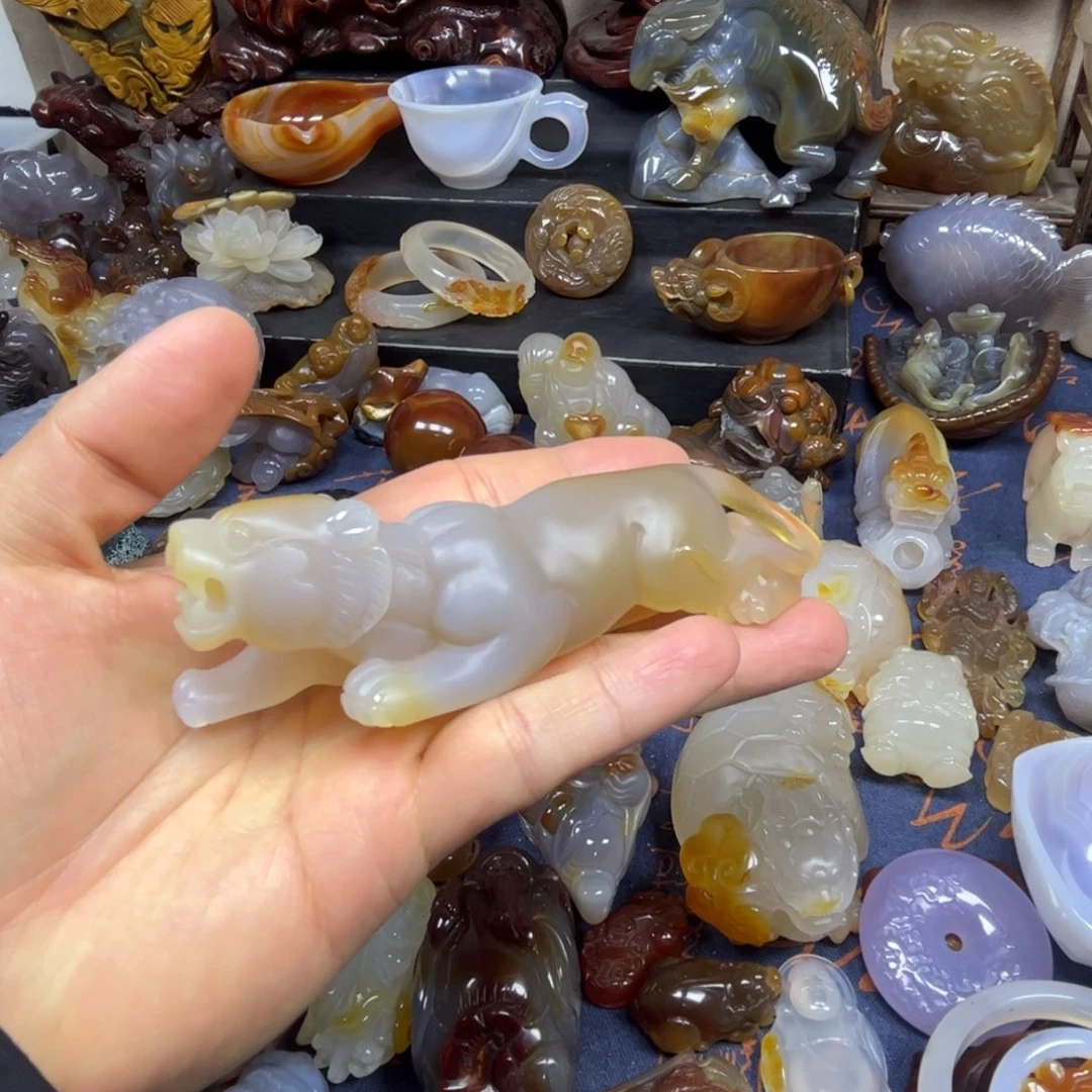 玛瑙/玉髓未镶嵌珠宝奇石