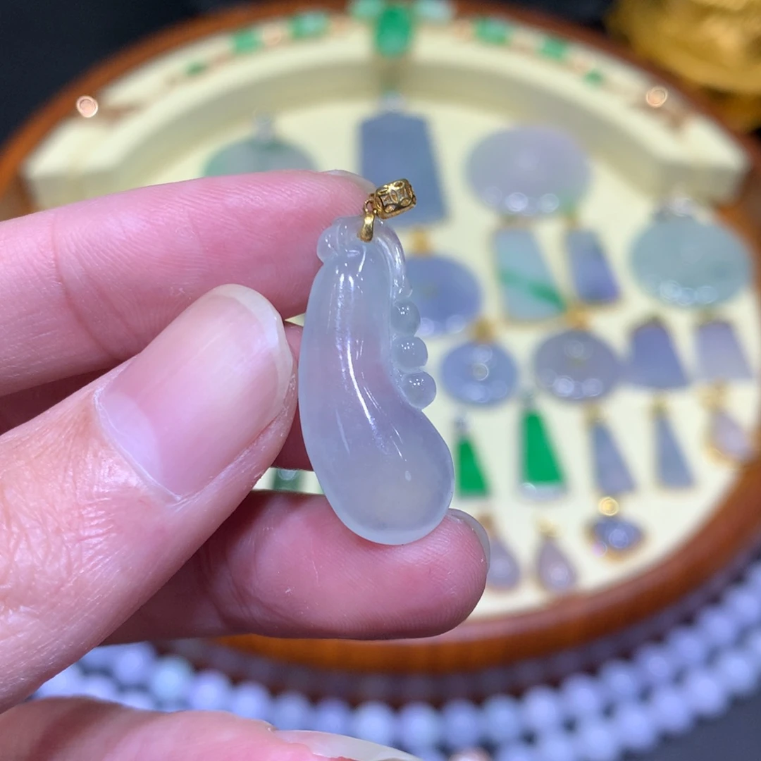 翡翠吊坠(不含链)18K金镶嵌