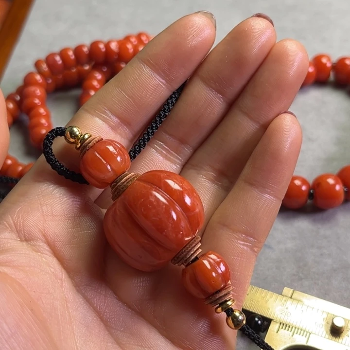 颈饰琉璃·**·琉璃………