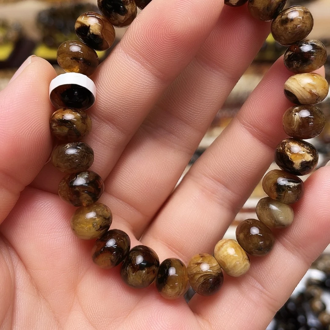 沫***雨未镶嵌琥珀裸石九70059