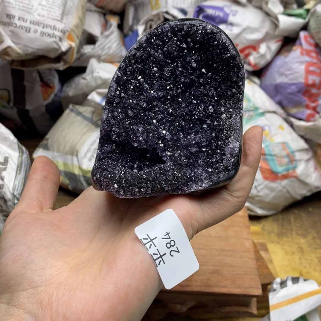 紫晶乌拉圭未镶嵌