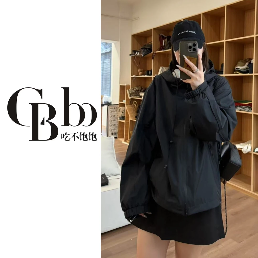 【吃不饱饱】大码 黑色连帽冲锋衣外套高级感休闲运动4027