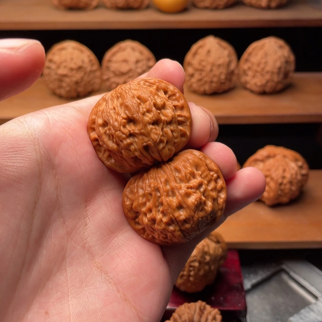 文玩核桃把件38毕业山地正磨