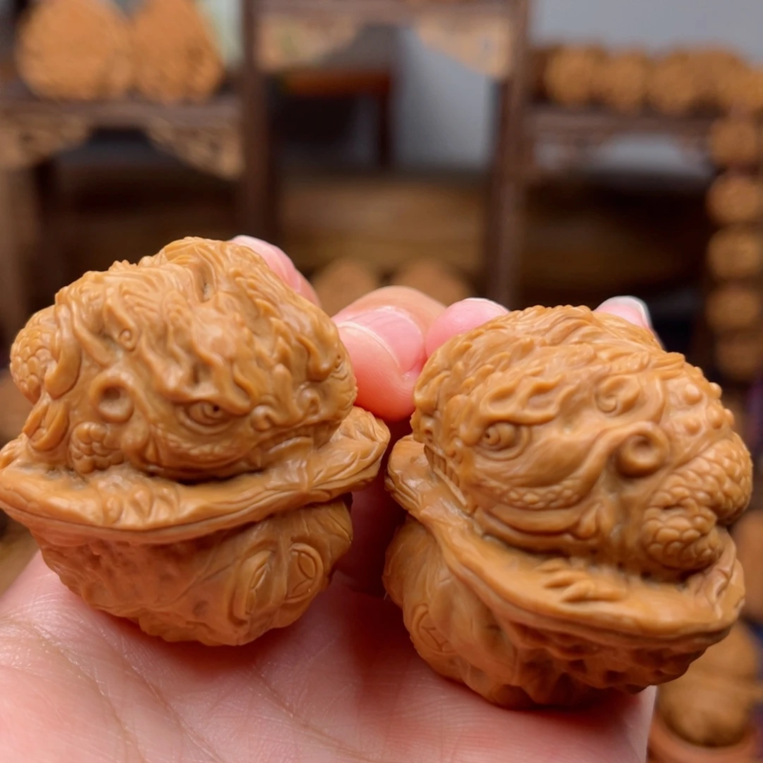 核桃把件?****?龙蟾一对