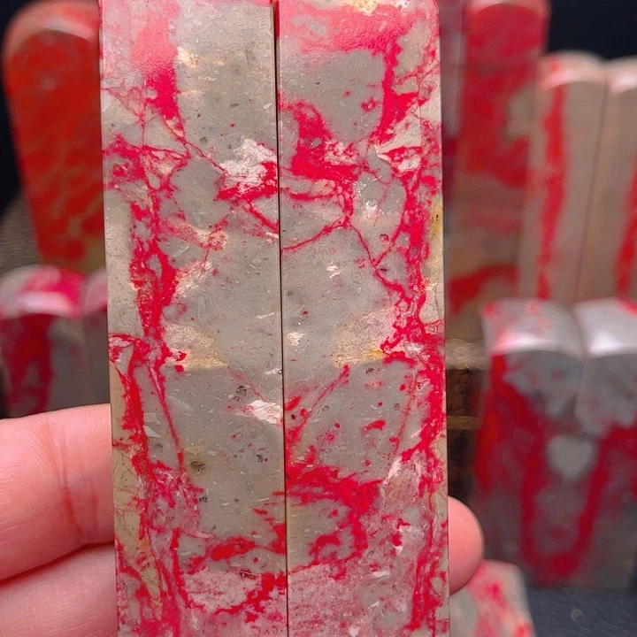 予***之昌化鸡血石昌化鸡血石质地优良