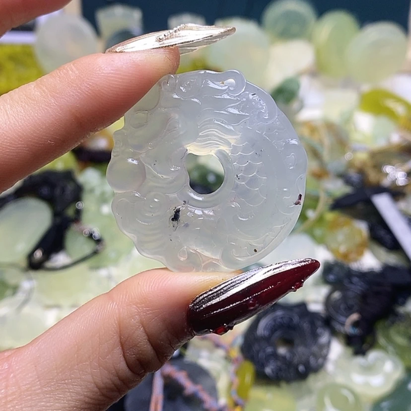 【闪购商品】蛇纹石玉颈饰未镶嵌流*涵