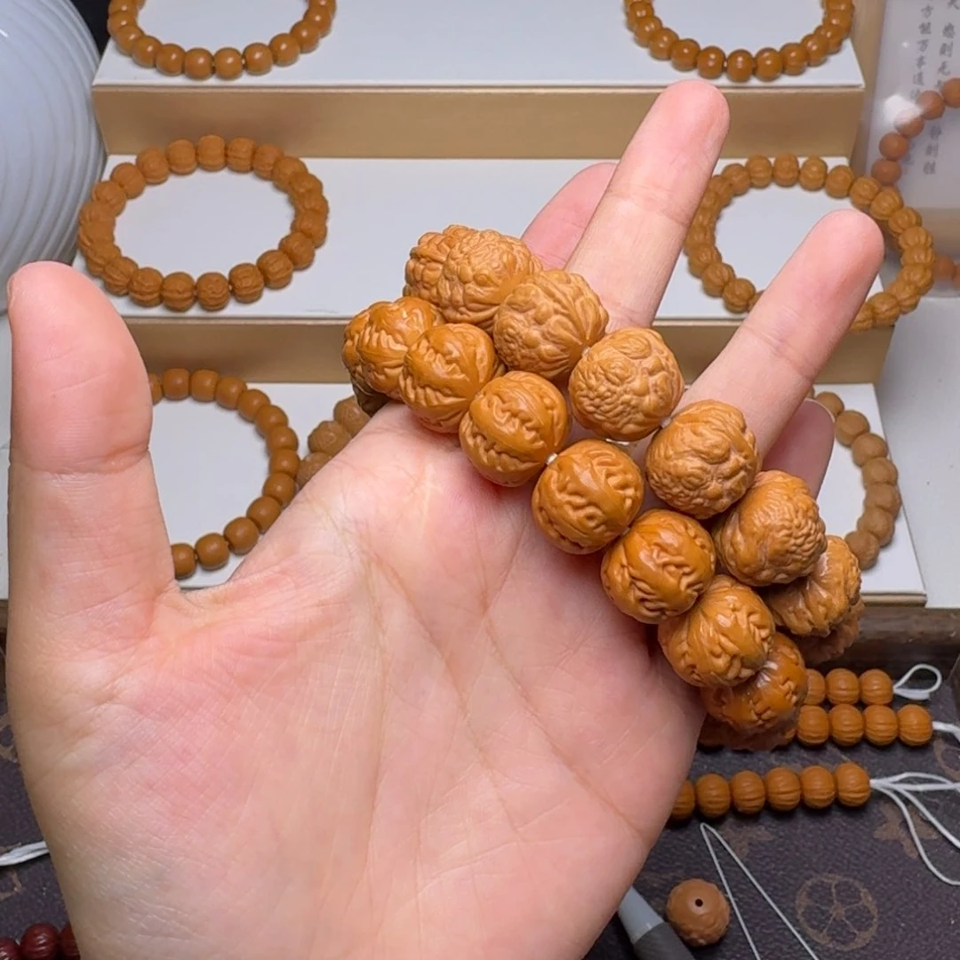 吊坠猴头核桃有***魂蟾王 京八棱