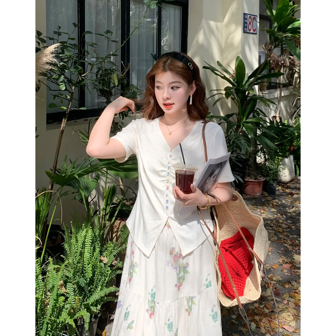 裂渡宣宣【纯真】微胖大码女夏气质百搭多色纽扣短袖T恤 ZY504A55