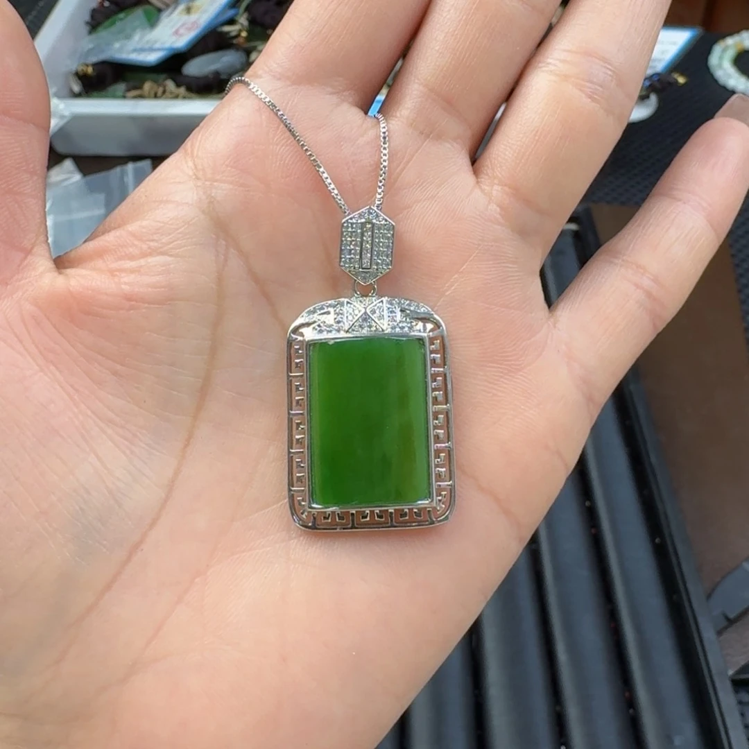 和田玉（碧玉）颈饰合金