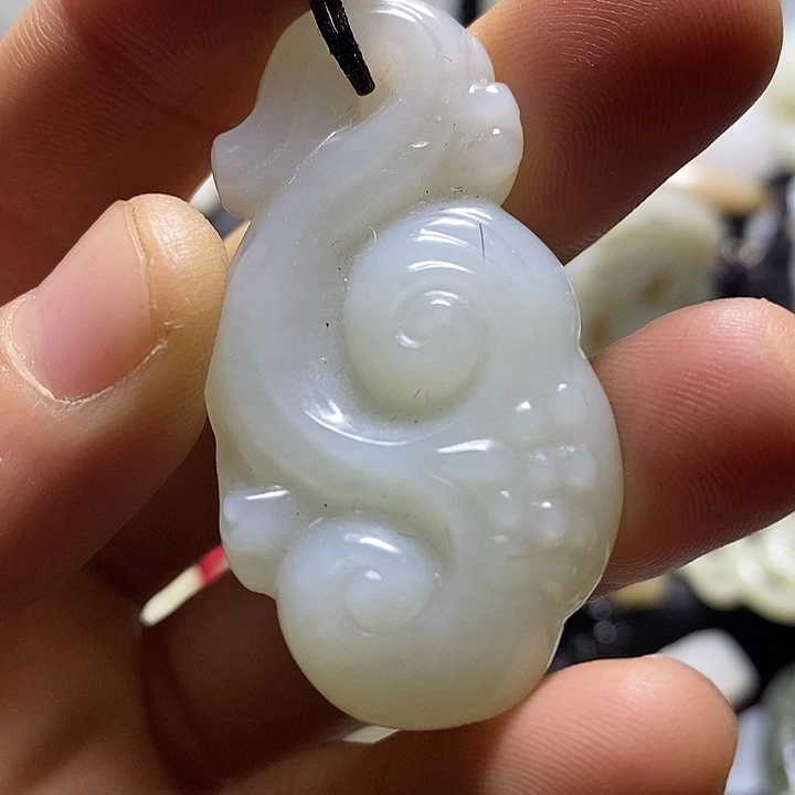 和田玉未镶嵌挂件