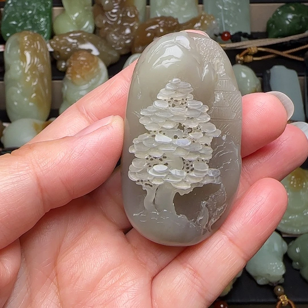 和田玉未镶嵌颈饰