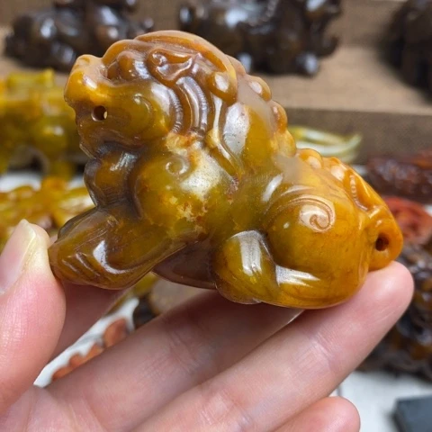 蛇纹石玉未镶嵌颈饰81