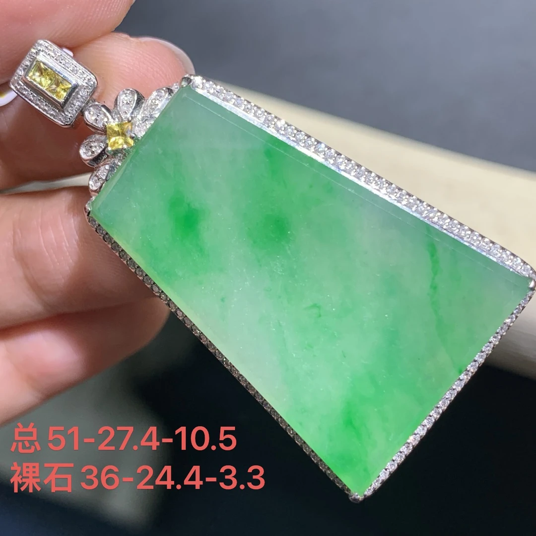 缅甸天然A货翡翠18K金镶嵌冰种飘阳绿无事牌7.25