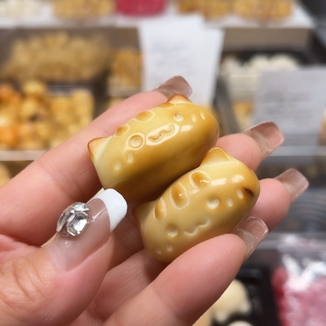 暖***暖手串菩提根/象牙果瑕疵炭烧刘海猫2颗有裂