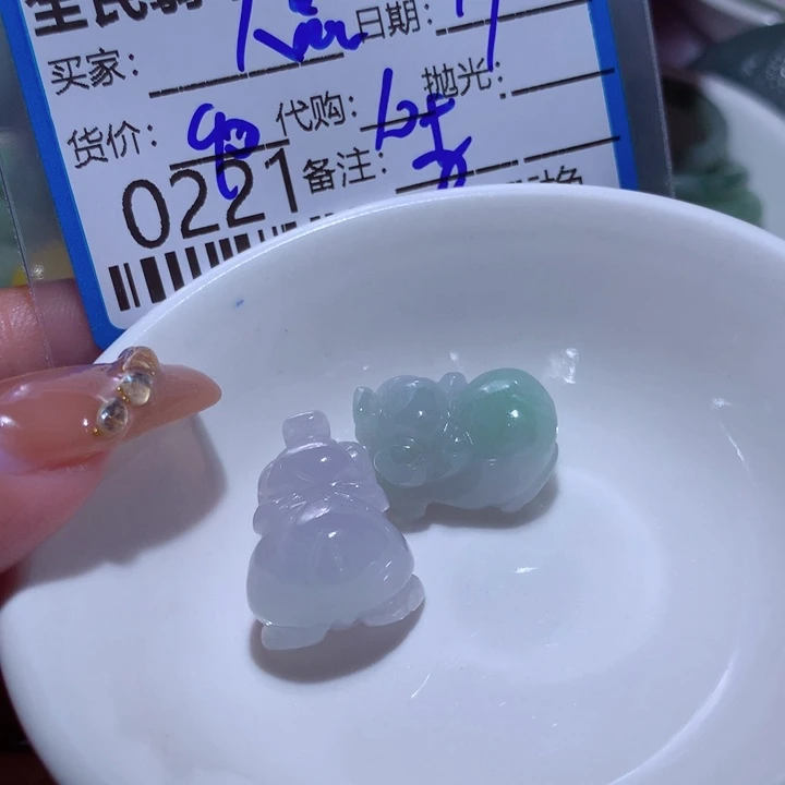 翡翠颈饰未镶嵌人**金