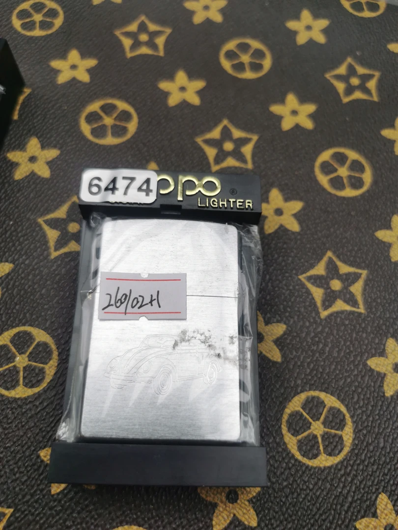 Zippo打火机回血02H拉丝蚀刻车-6474