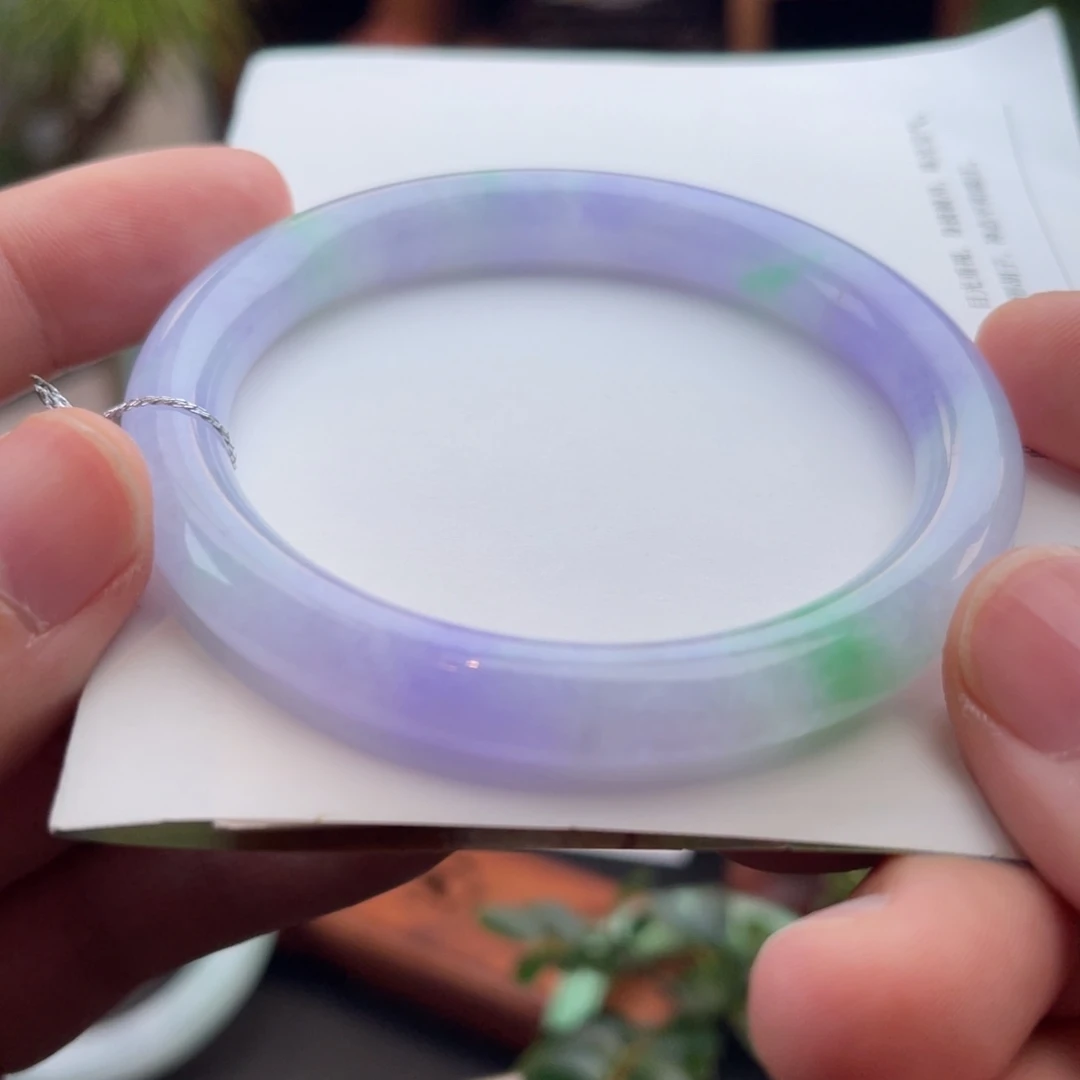 未镶嵌手镯（圆镯）翡翠