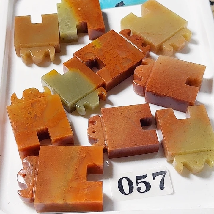 青田石印石浙江红元宝纽连珠印10个88元，印面尺寸1.1-1.3公分