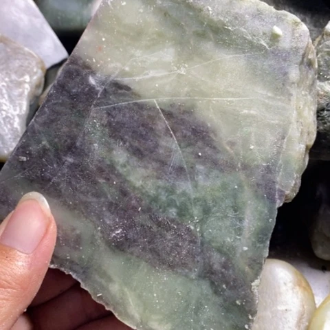 未镶嵌和田玉（糖玉）挂件青*