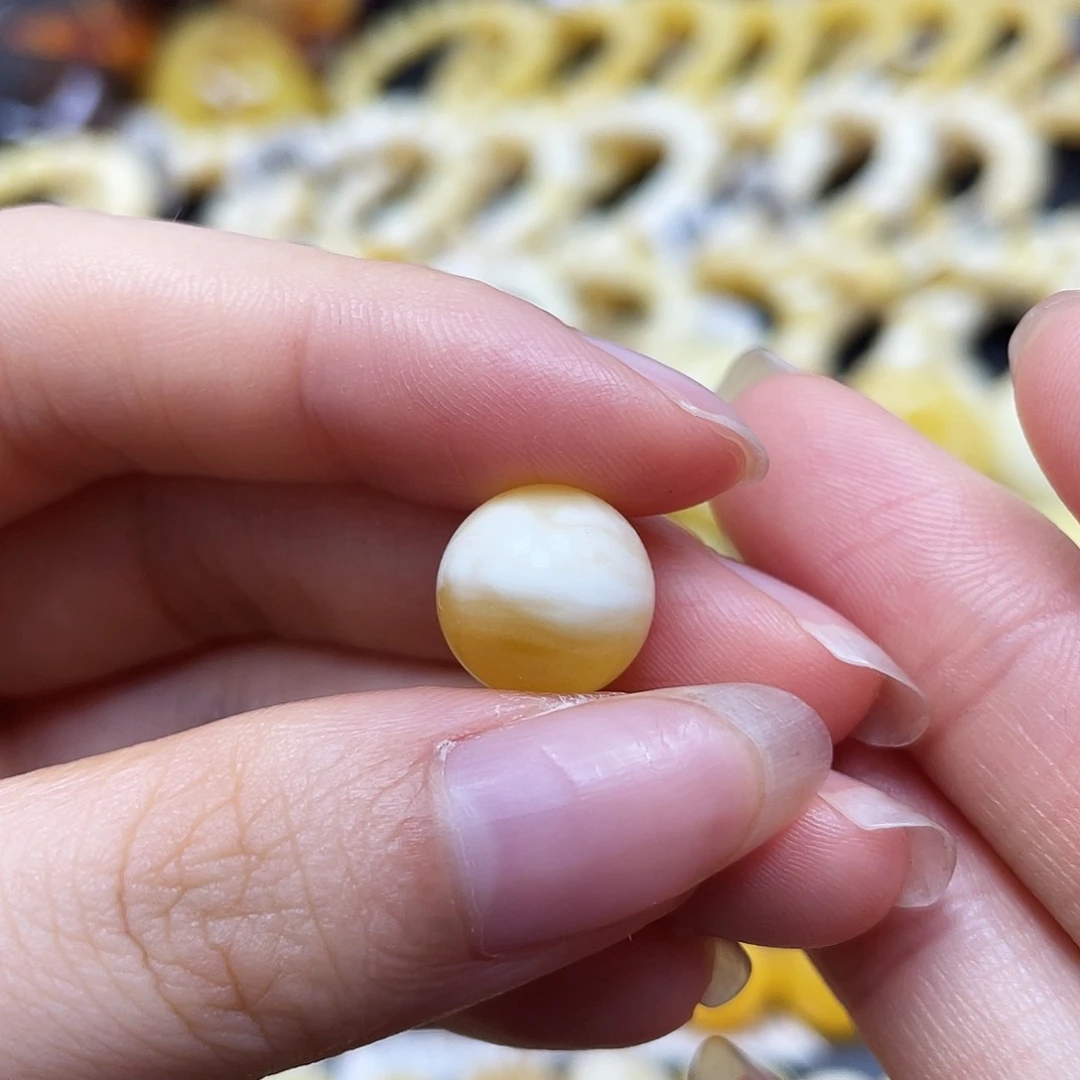 未镶嵌蜜蜡裸石圆珠11.4mm矿灰