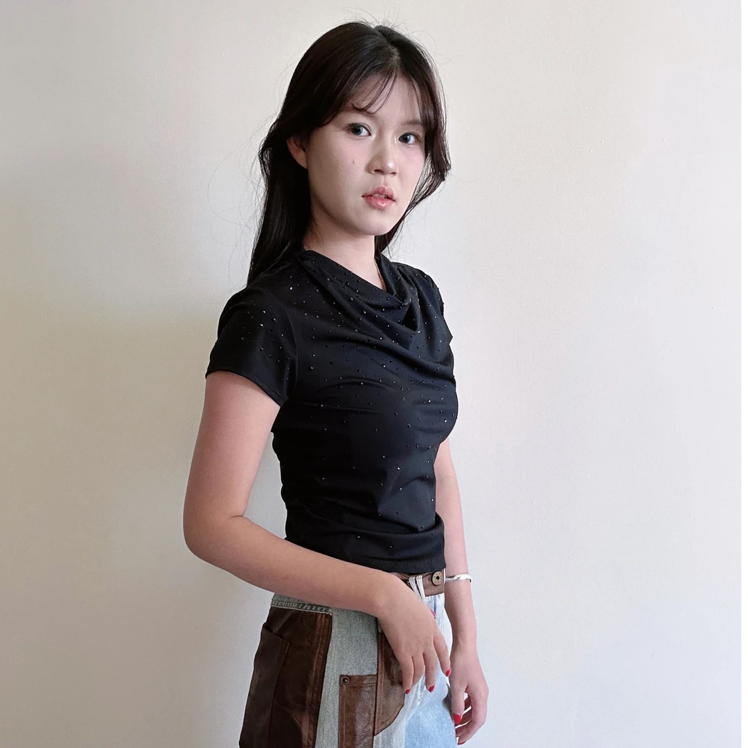 U.T微胖美美显瘦夏季气质时尚百搭烫钻清凉T恤N127